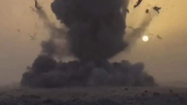 Israel reopens Rafah crossing but continues bombing Palestinians | Gaza