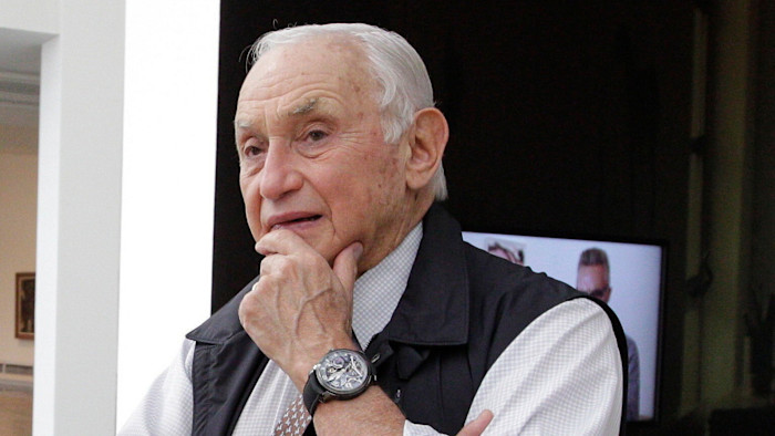 Jeffrey Epstein paid Les Wexner $100mn after retail billionaire accused him of theft
