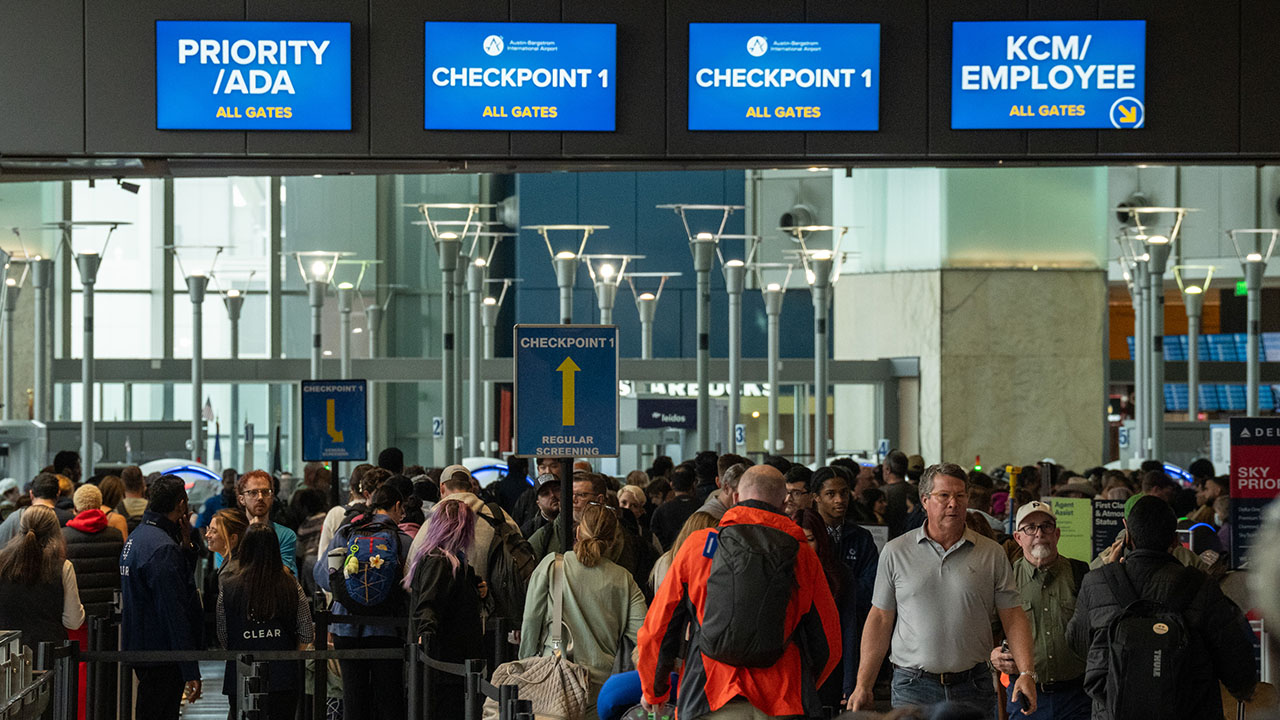 Austin Airport TSA Lines wrap outside amid DHS shutdown