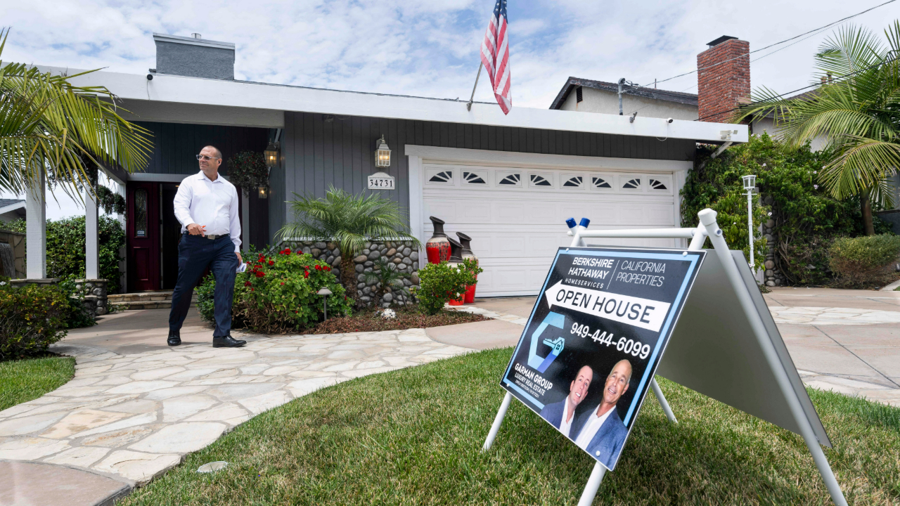 Mortgage rates rise to 6%: Freddie Mac