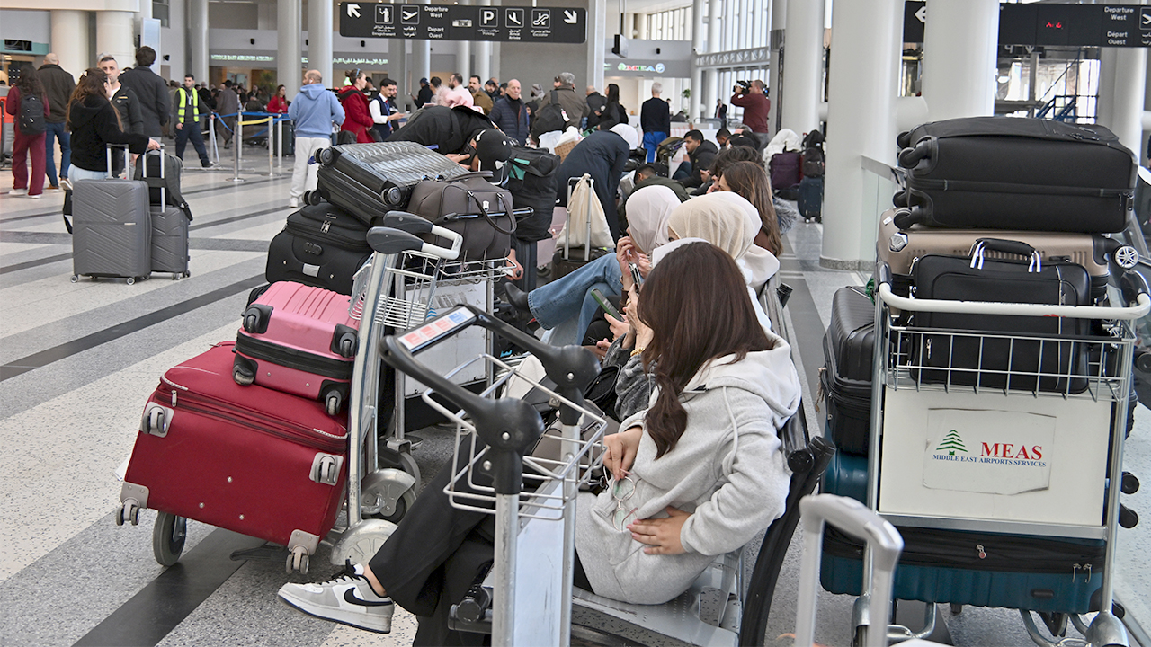 Wealthy travelers pay hefty sum to flee Dubai on private charter flights